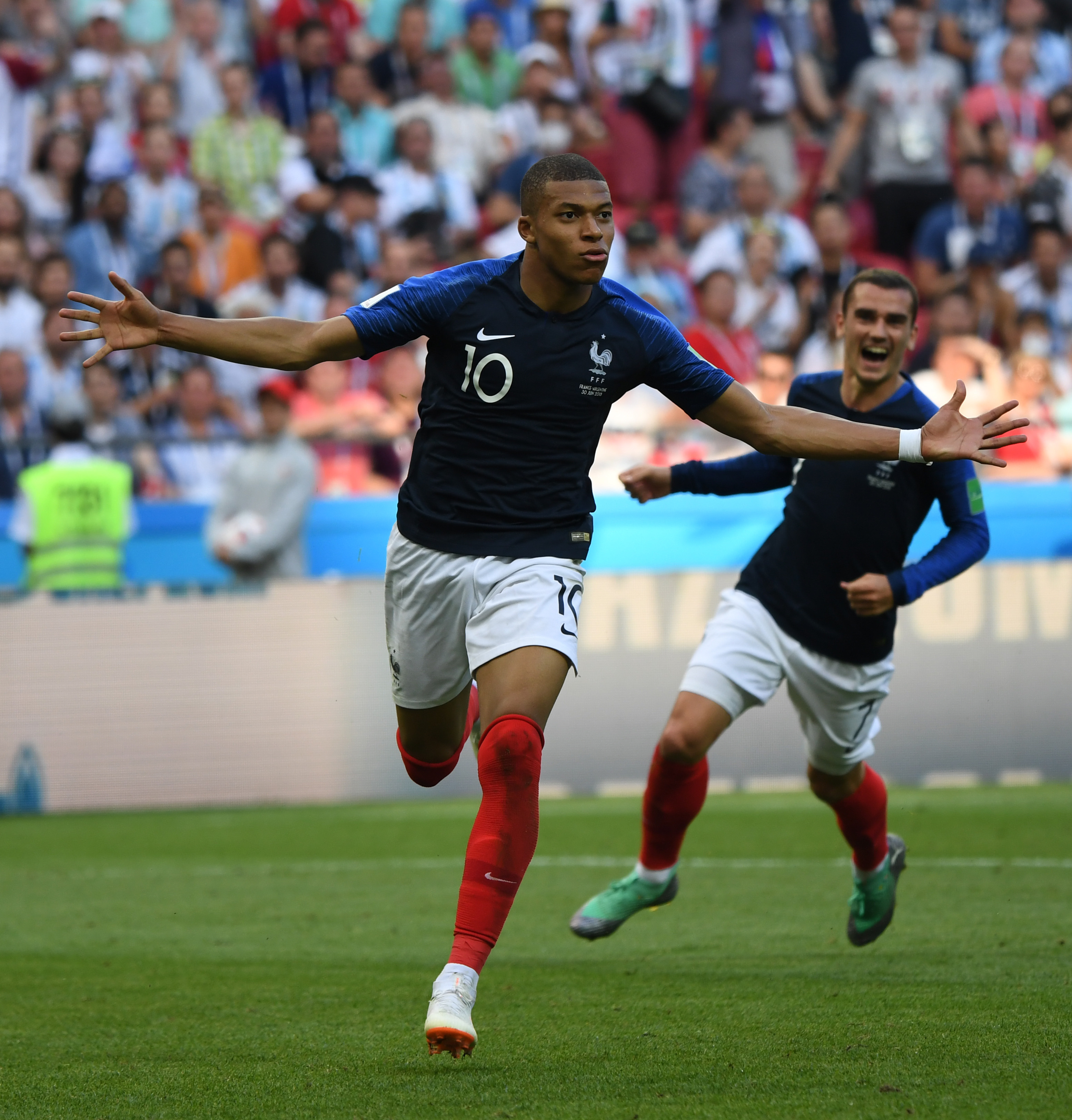 记者：佩林出现肌肉疲劳，将缺席尤文与乌迪内斯的意杯1／8决赛（记者：佩林因肌肉疲劳无缘尤文战乌迪内斯的意杯1／8决赛）