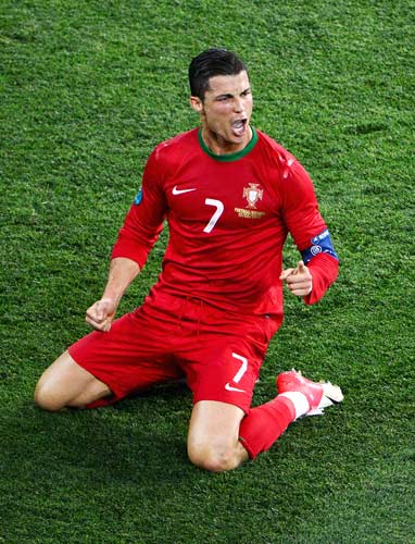 摩洛哥队非洲杯大名单：阿什拉夫领衔，卜拉欣、马兹拉维入选（摩洛哥非洲杯出征名单公布：阿什拉夫压阵，卜拉欣与马兹拉维在列）