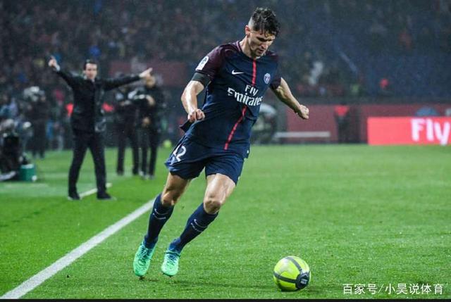 懂球帝足协杯冠军海报：国安是冠军！（懂球帝发布足协杯冠军海报：北京国安加冕！）