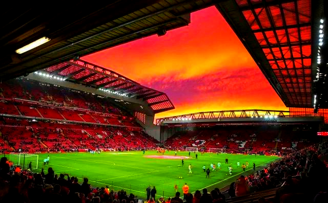 拜仁莱万多夫斯基连续两场进球（莱万为拜仁连场破门）