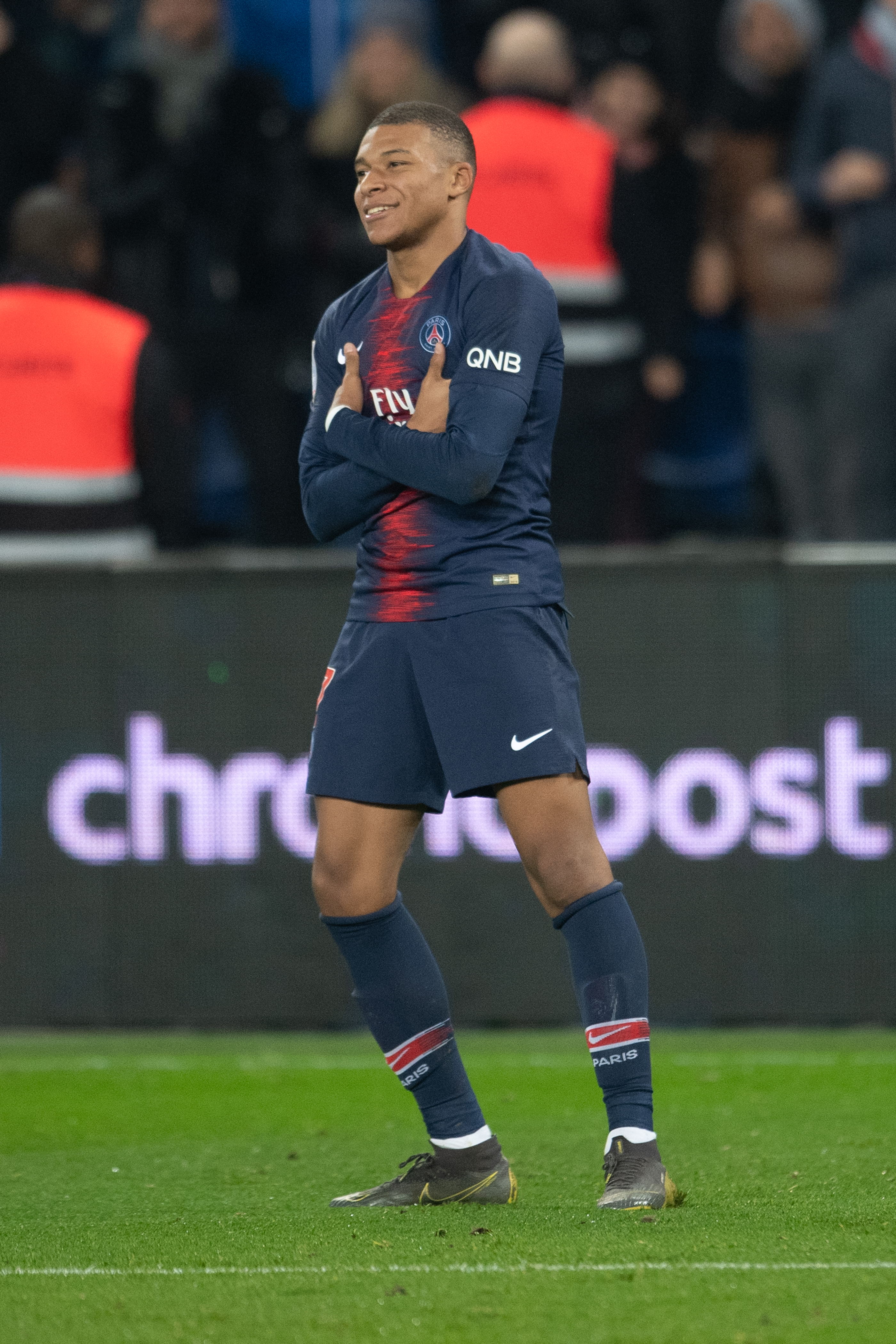 足协官方：征集2026赛季足协杯资格赛承办地，比赛1月举行（足协发布公告：面向全国征集2026赛季足协杯资格赛承办地，比赛定于1月进行）