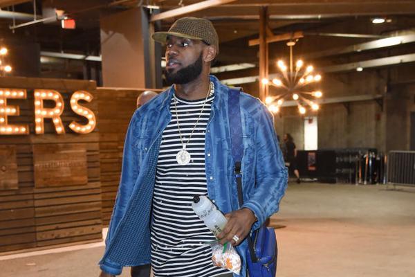 世体：下届欧国联2月12日抽签，冠军奖金总计1050万欧（世界体育报：欧国联下届抽签定于2月12日，冠军可获1050万欧元）