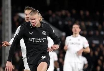 跟队：邓弗里斯很可能缺席米兰德比，奥古斯托做好顶替准备（队记：邓弗里斯恐缺席米兰德比，奥古斯托已准备顶替首发）