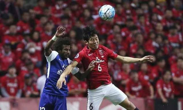 欧冠战报：里奥斯传射巴雷罗破门，本菲卡2-0完胜那不勒斯（欧冠：里奥斯一传一射巴雷罗建功，本菲卡2-0力克那不勒斯）