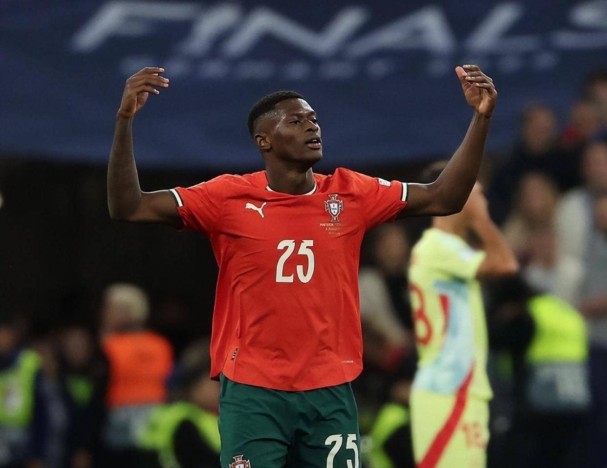 凯尔特人本赛季已经9次击败胜率50%以上的球队，联盟最多（凯尔特人本季对胜率50%+对手拿下9胜，全联盟最多）