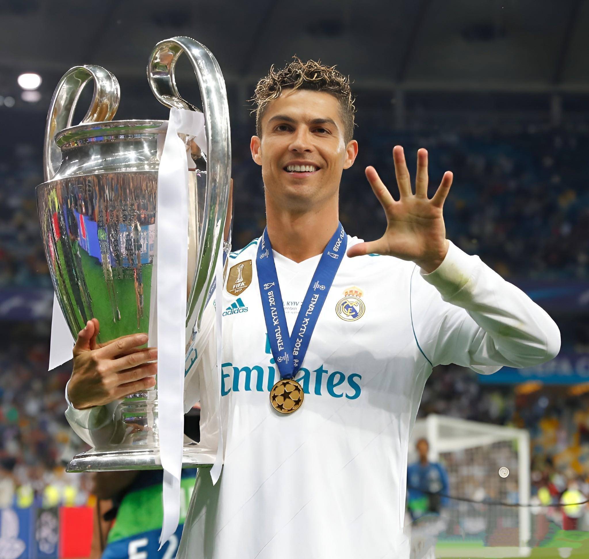 国家队征召！感谢邵佳一指导为青岛足球书写的精彩篇章（国家队召唤！致敬邵佳一指导为青岛足球写下的辉煌篇章）