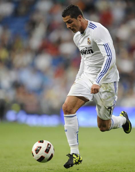 13胜4平，那不勒斯自1987年以来首次全年意甲主场保持不败（那不勒斯全年意甲主场13胜4平，自1987年以来首次不败收官）