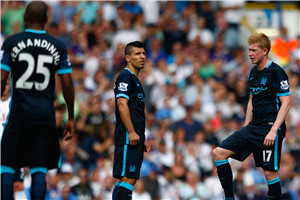 马特乌斯：我和马拉多纳就像梅西和C罗，但我们场外相处更多（马特乌斯：我与马拉多纳如同梅西与C罗，但场外互动更频繁）