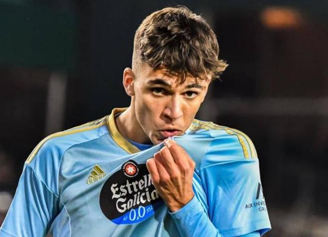 内马尔精彩过人引爆看台（内马尔华丽过人点燃全场）