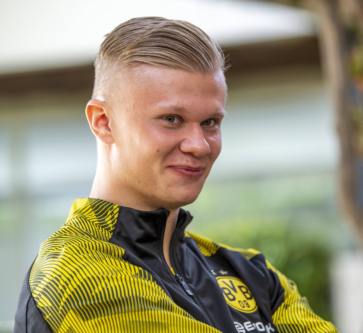 理查兹：英超最佳门将我会选阿利松，拉亚无疑正朝着最佳迈进（理查兹：我心中英超最佳门将是阿利松，拉亚无疑正迈向顶尖）