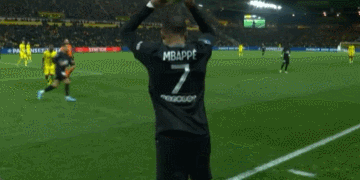 湖人惨败，詹姆斯赛后暗示球权分配有问题，没有打出团队篮球